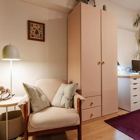 Cool Opera Apartment *